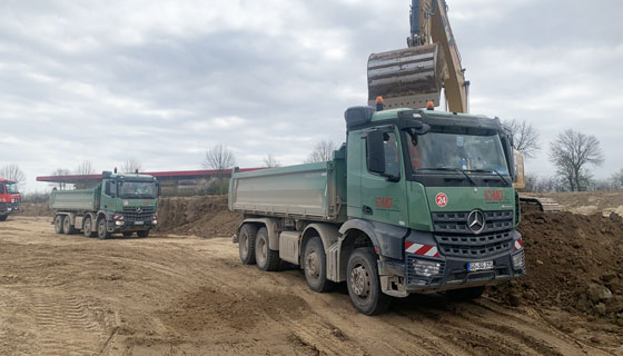 Transport von Schüttgütern und Asphalt